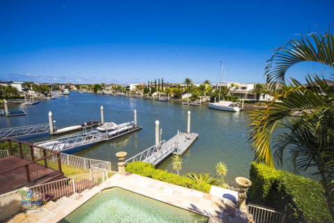 Holiday Home Luxe @ Sanctuary Cove - Australian Directory 1