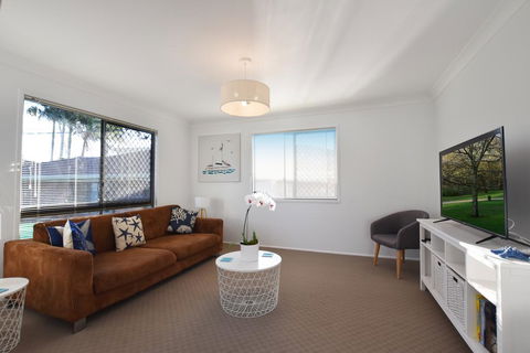 Holiday House - Australian Directory 3