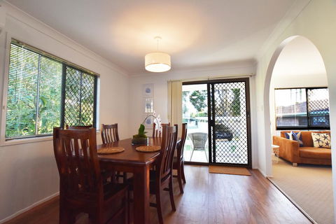 Holiday House - Australian Directory 0