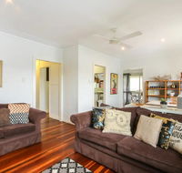 Homely Pembroke On The Park Cottage - Australian Directory