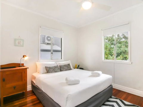 Homely Pembroke On The Park Cottage - Australian Directory 2