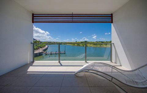 HomePlus - Lakeview Morden Townhouse - Australian Directory 0