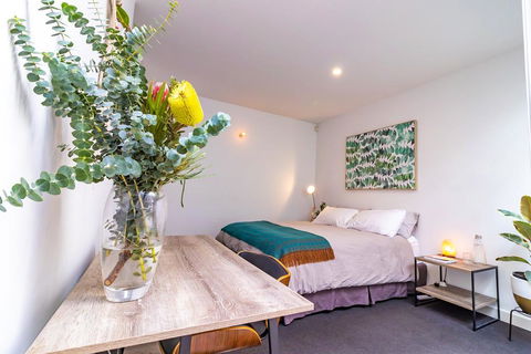 Homestay In The Heart Of Fitzroy - Walk To CBD - Australian Directory 0
