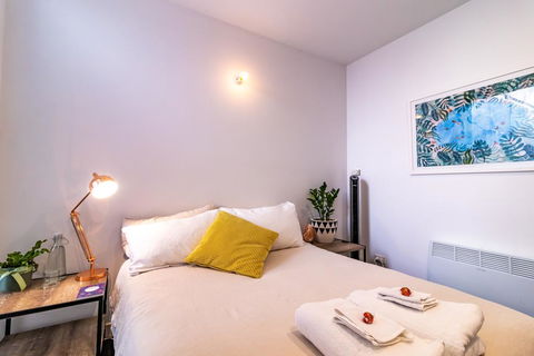Homestay In The Heart Of Fitzroy - Walk To CBD - Australian Directory 2