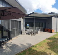 Hoof  Hound Country Escape - Australian Directory