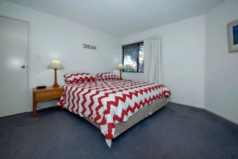Horizons Golf Club, Villa 107 - Australian Directory 3
