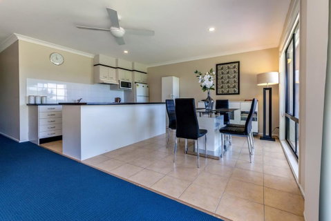 Horizons Golf Club, Villa 123 - Australian Directory 3