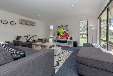 Horizons Golf Club, Villa 124 - Australian Directory 1