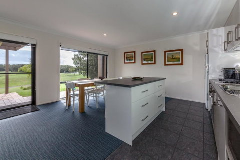 Horizons Golf Club, Villa 124 - Australian Directory 3