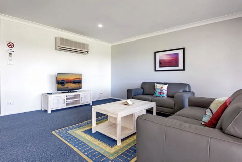 Horizons Golf Club, Villa 126 - Australian Directory 1