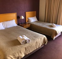 Horse  Jockey Hotel Motel - Australian Directory