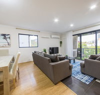 ISOLATION READY Super Size Me Top Location. Isolation Ready. Sanitised. Free CAT Bus Pool Gym and everything at your finge - Australian Directory