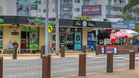Jade Waters Hervey Bay - Australian Directory 3