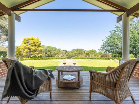 Jaspers Brush - Tranquil Gardens & Stunning Views - Australian Directory 0