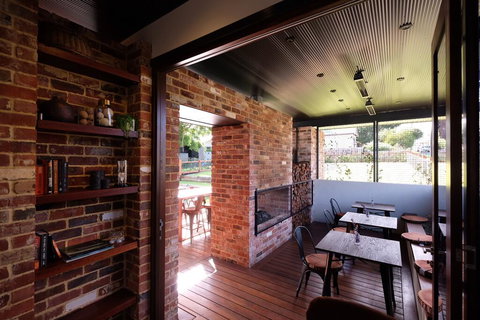 Jaspers Cabins - Australian Directory 2