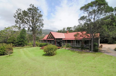 Kangaroo Valley House - Contemporary Luxury! - Australian Directory 0