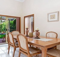 Keepsake Cottage  Shoal Bay - Australian Directory