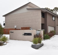 Khione 1 - Modern  spacious with views towards Lake Jindabyne  the mountains beyond