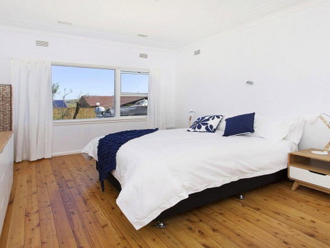 Kiama Beach Cottage At Easts Beach - Australian Directory 1