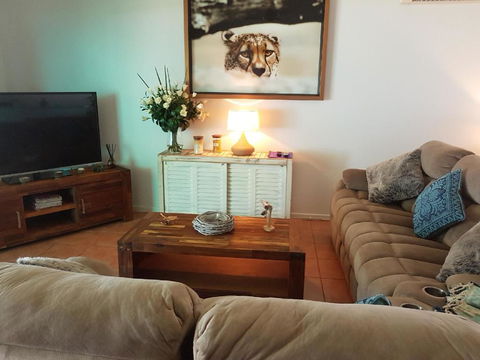 King Reef Beach House - Australian Directory 1