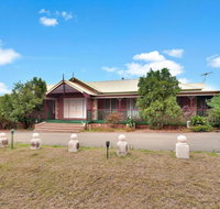 King Retreat Estate - you can honestly walk to Bimbadgen and Hope Estate concerts - Australian Directory