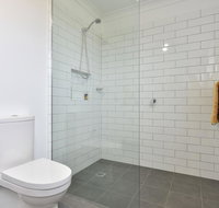 Kinloch Cottage renovated to new on Daisy Hill Vineyard - Australian Directory