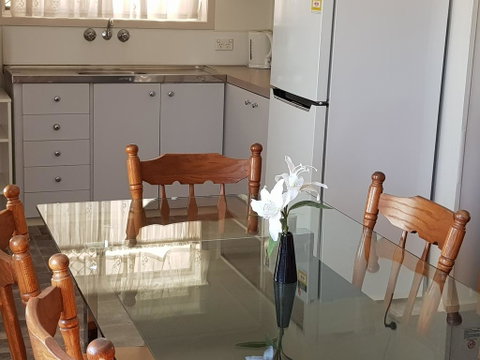 Kipparing Village Motel - Australian Directory 3
