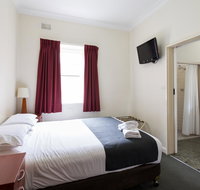 Knickerbocker Hotel - Australian Directory