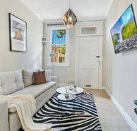 KOZYGURU SYDNEY CBD DARLINGHURST SPLIT LEVEL 2 BEDROOM TOWNHOUSE NDA023 - Australian Directory