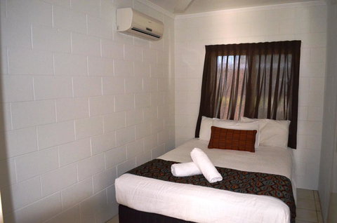 Kurrimine Beach Huts - Australian Directory 2