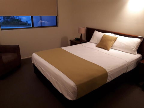 L'Amor Holiday Apartments - Australian Directory 1
