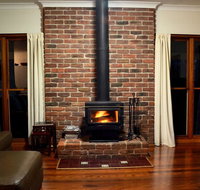 La Sila Homestead on Marrowbone - cutest cottage in the Hunter with killer views - Australian Directory