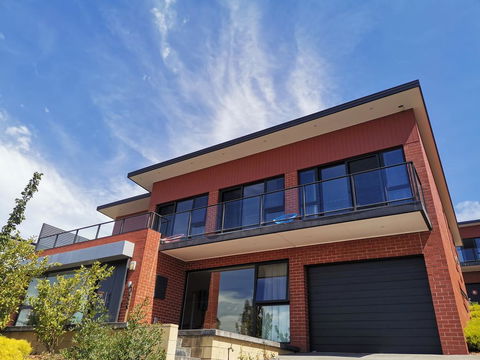 La Vie Luxury Bay View - Australian Directory 2