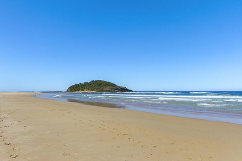 Lake Frontage Family Fun Home - Australian Directory 1