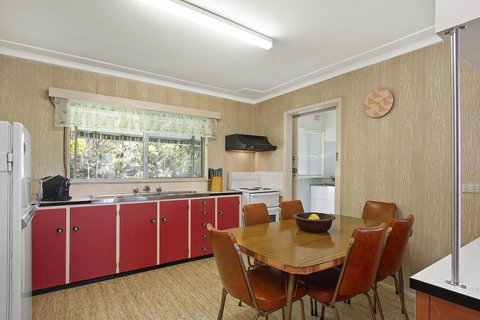 Lake Frontage Family Fun Home - Australian Directory 2