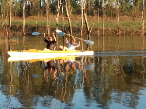 Lake Tinaroo Waterfrontage - Australian Directory 3
