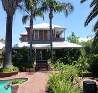 Lakeside Bed  Breakfast - Australian Directory