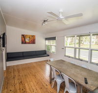 Lakeside Cabins  Holiday Village - Australian Directory