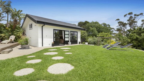 LANIKAI - MOUNT MARTHA - Australian Directory 1