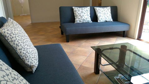 Large 6-Bedroom House With Wifi & Netflix Close To Singleton CBD Hunter Valley - Australian Directory 2