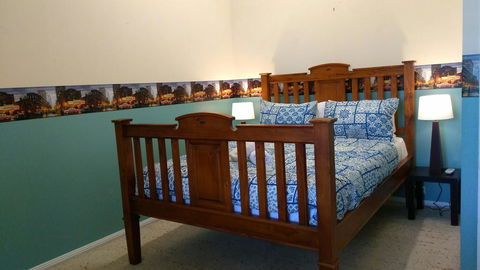 Large 6-Bedroom House With Wifi & Netflix Close To Singleton CBD Hunter Valley - Australian Directory 3