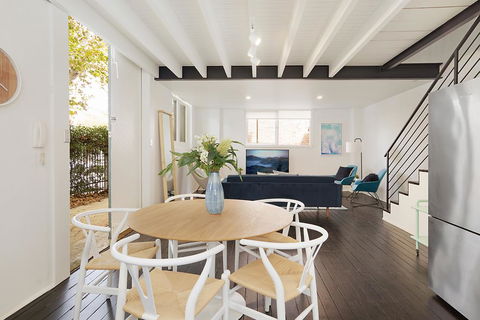 Large Converted Church Apartment In Top Location - Australian Directory 1