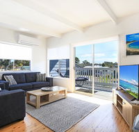 Lazy Days Beach House Jervis Bay - Pet Friendly 4 Mins Walk to Beach - Australian Directory