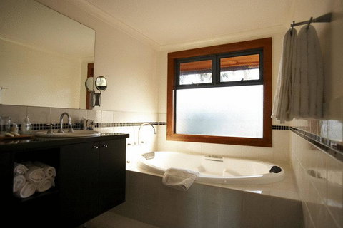 Lazy River Boutique Bed & Breakfast - Australian Directory 2