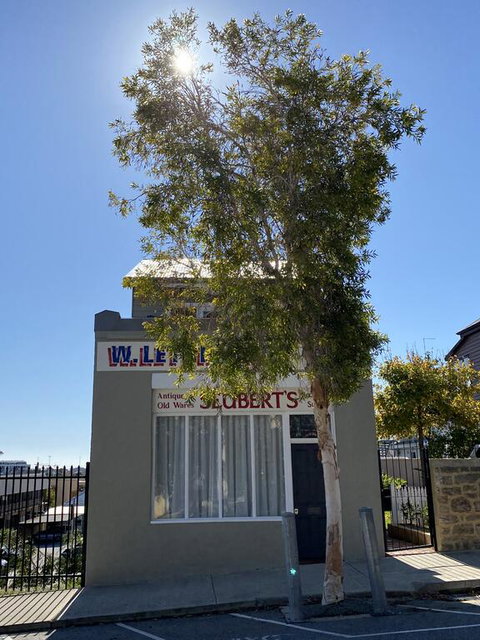Le Cherche-Midi Bed & Breakfast - Australian Directory 2