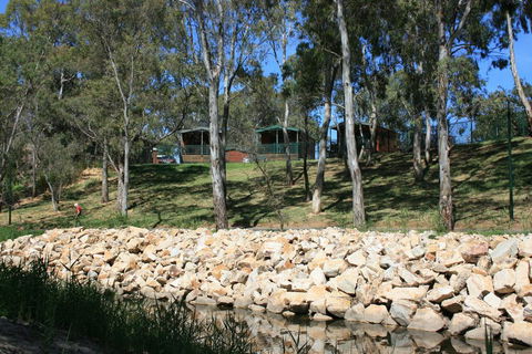 Levi Park Caravan Park - Australian Directory 1
