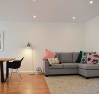 Light And Airy North Bondi Apartment - Australian Directory