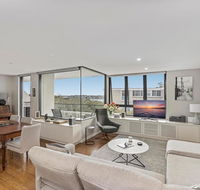 Light filled apartment with sweeping harbour views - Australian Directory