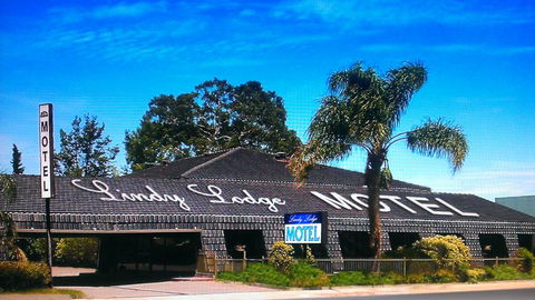 Lindy Lodge Motel - Australian Directory 0