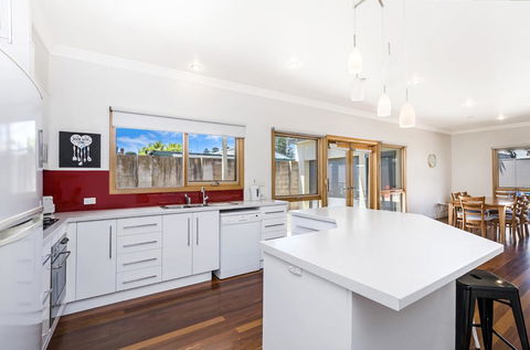 Linsdale - Australian Directory 2